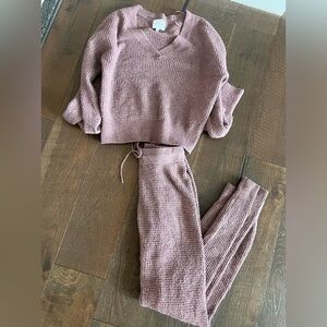 Women’s Sweater Set